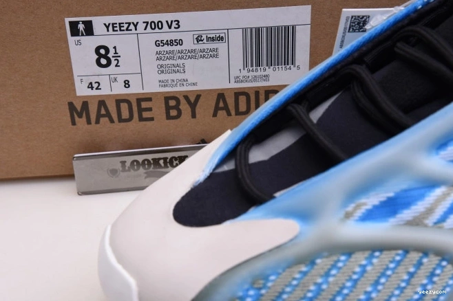 GLOW THE ADIDAS YEEZY DARK 700 G54850 V3 IN 1115